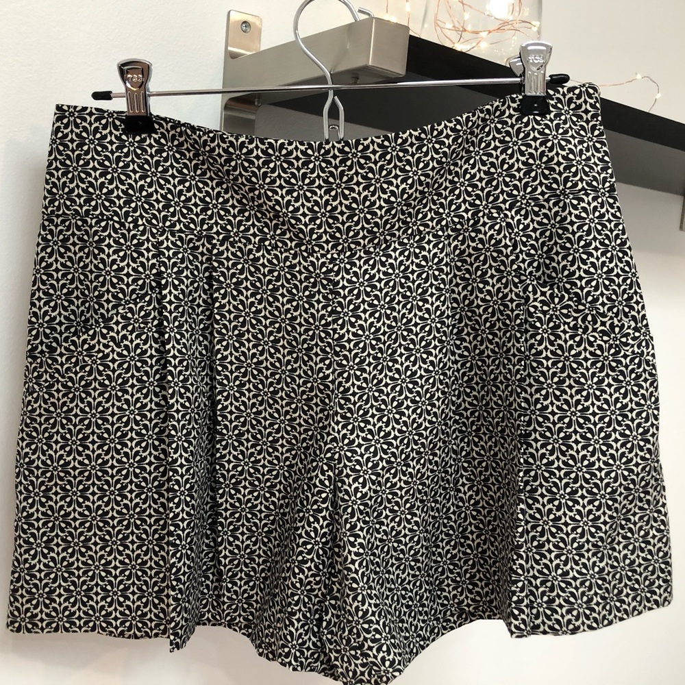 Silky shorts !